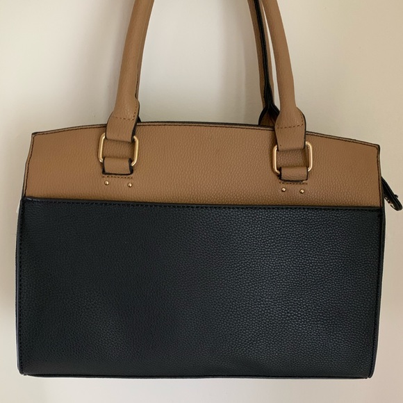 NEW!! - Picture 4 of 7